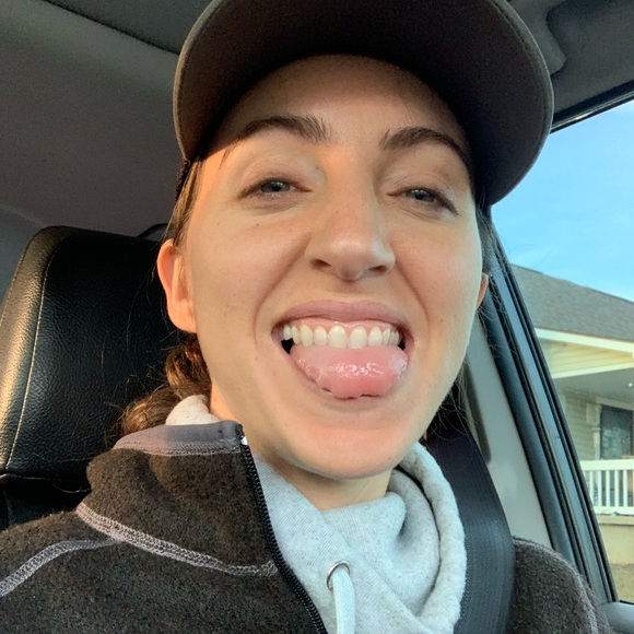 Meet your Posher, Sarah - Picture 1 of 1